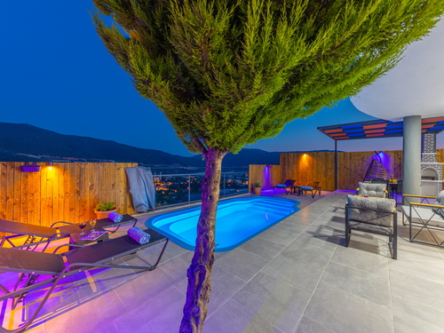  gece  -  Kasım
  | Kalkan Yeşilköy'de Doğa İçinde Muhafazakar Villa